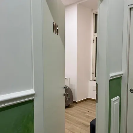 Vpm Train Station Ferienhaus Neapel