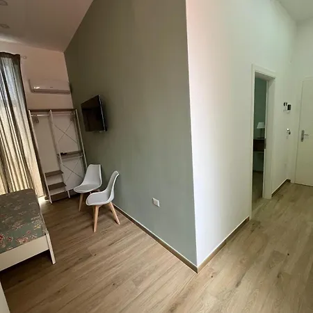 Vpm Train Station נאפולי